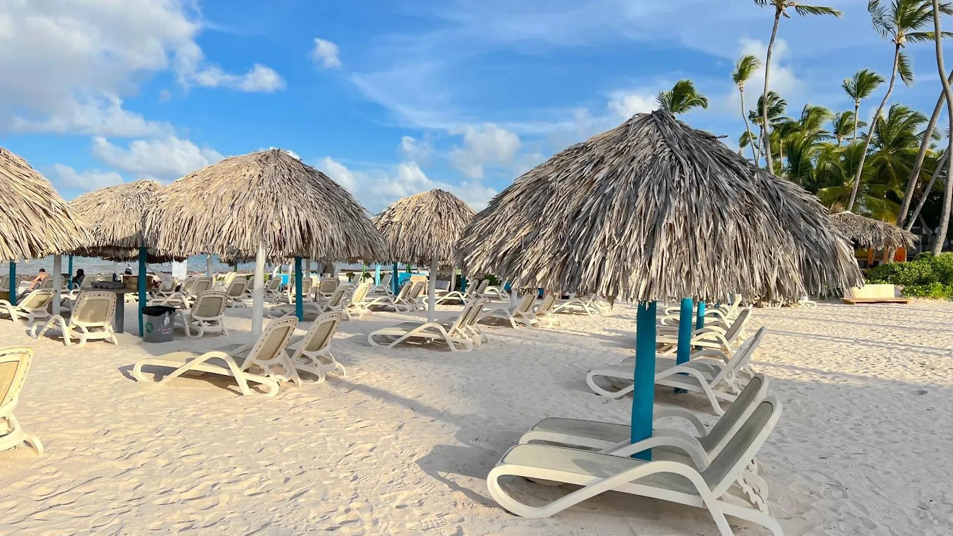 Vacation Suites With Rooftop Pool, Spa, Restaurants - Playa Los Corales Punta Cana Dominican Republic