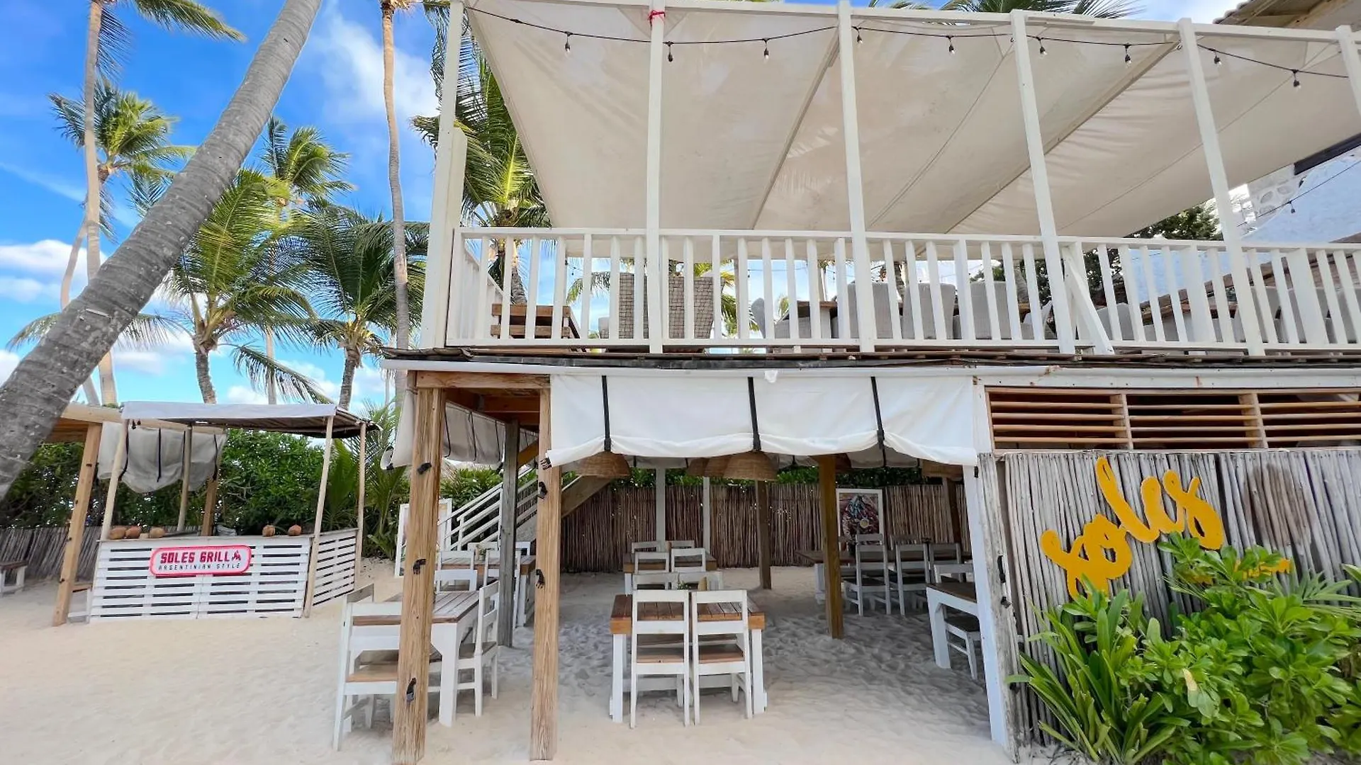 Vacation Suites With Rooftop Pool, Spa, Restaurants - Playa Los Corales Punta Cana