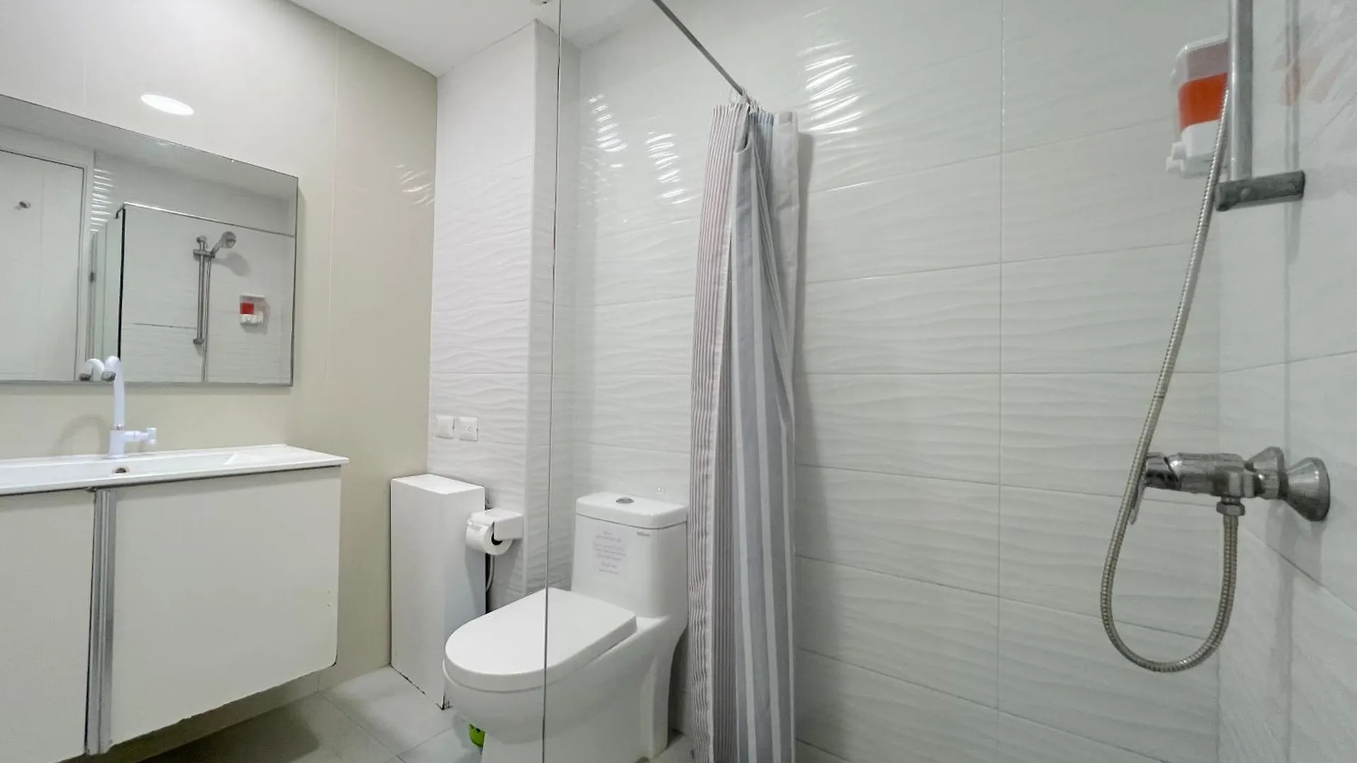 Vacation Suites With Rooftop Pool, Spa, Restaurants - Playa Los Corales Punta Cana
