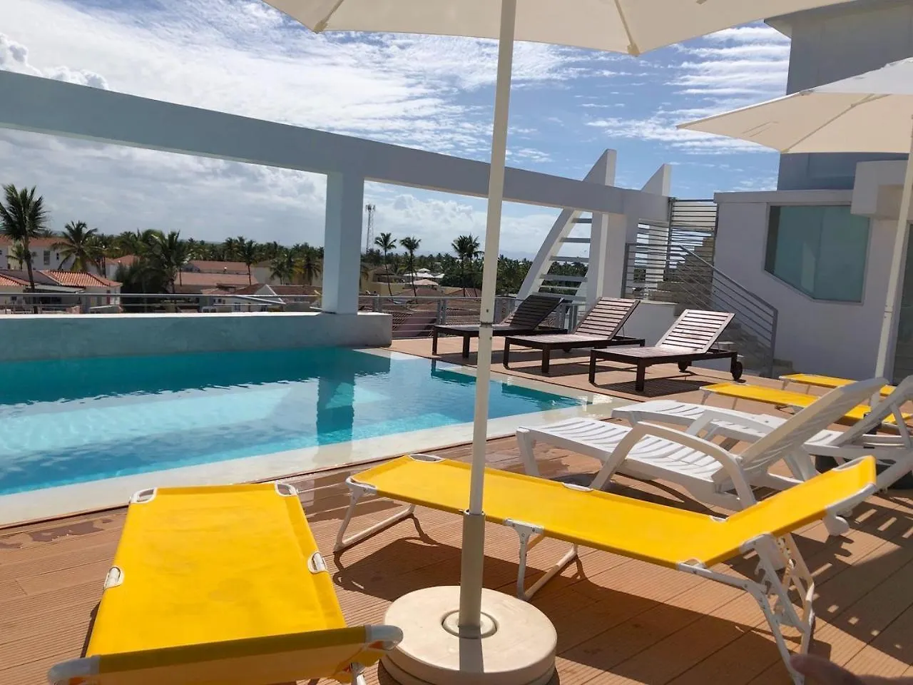 Vacation Suites With Rooftop Pool, Spa, Restaurants - Playa Los Corales Punta Cana